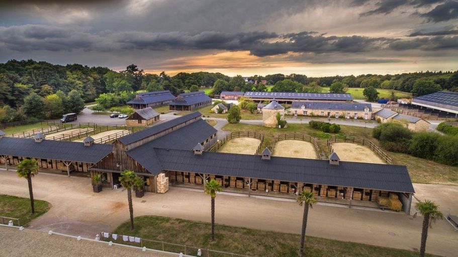 equestrian property 23 Rooms for sale on PETIT MARS (44390)
