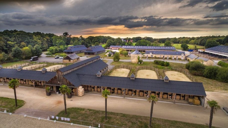 equestrian property 23 Rooms for sale on PETIT MARS (44390)