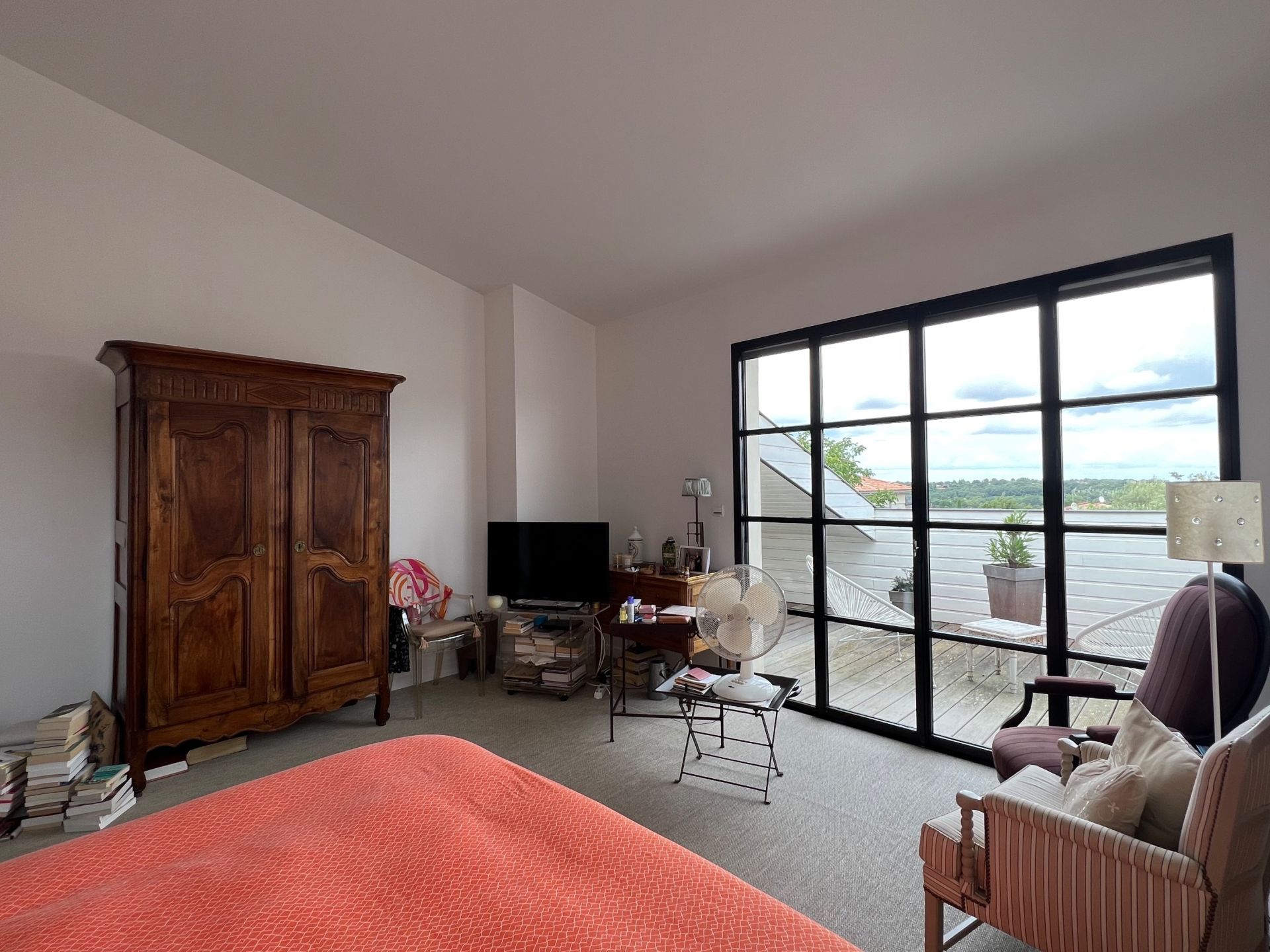 townhouse 9 Rooms for sale on RIEUMES (31370)