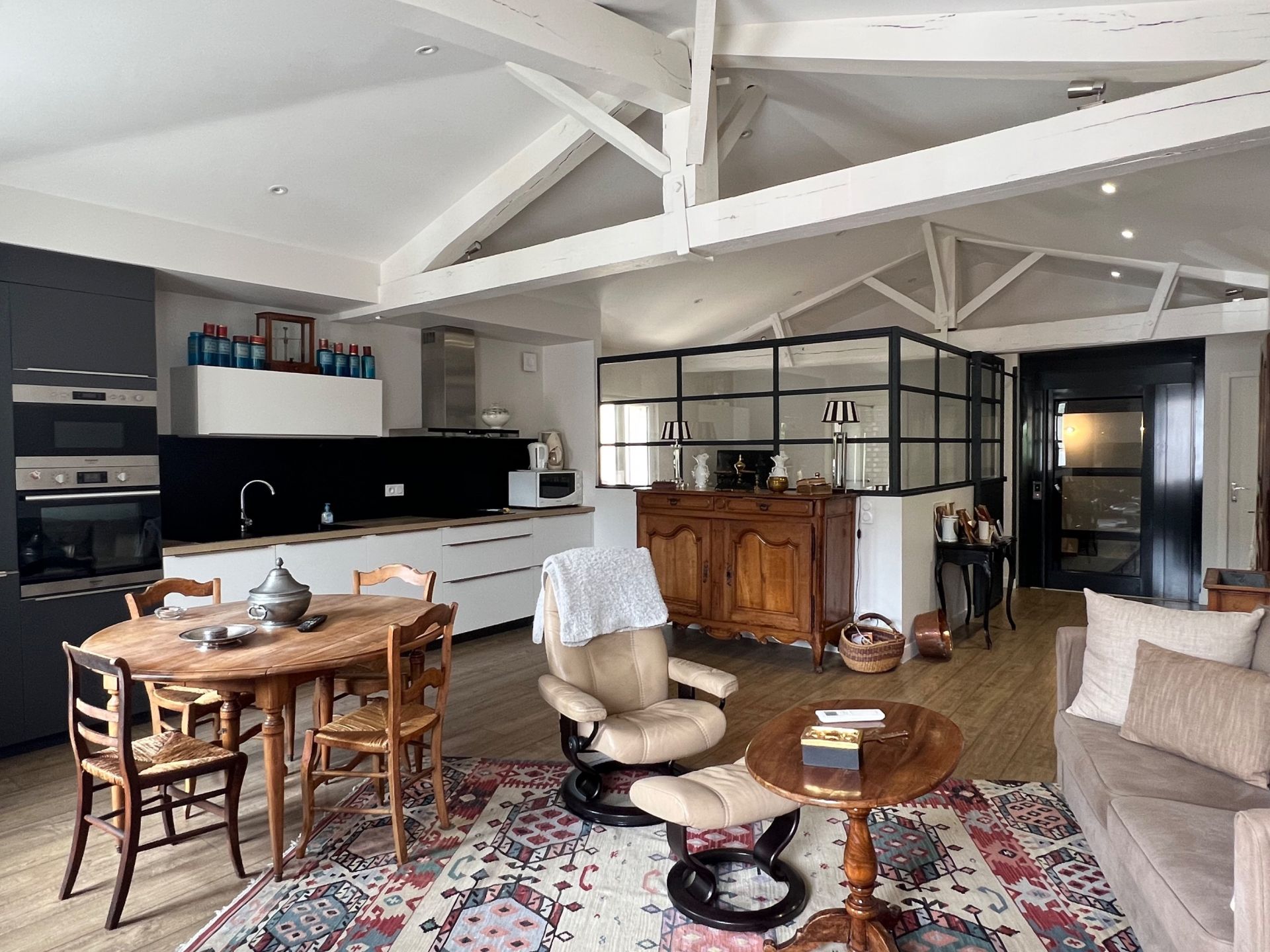 townhouse 9 Rooms for sale on RIEUMES (31370)