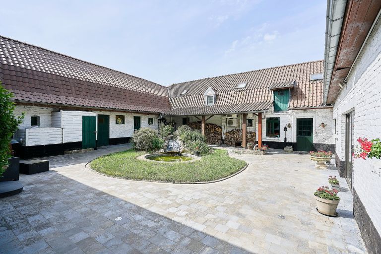 maison de luxe 15 Pièces en vente sur COMINES (59560)