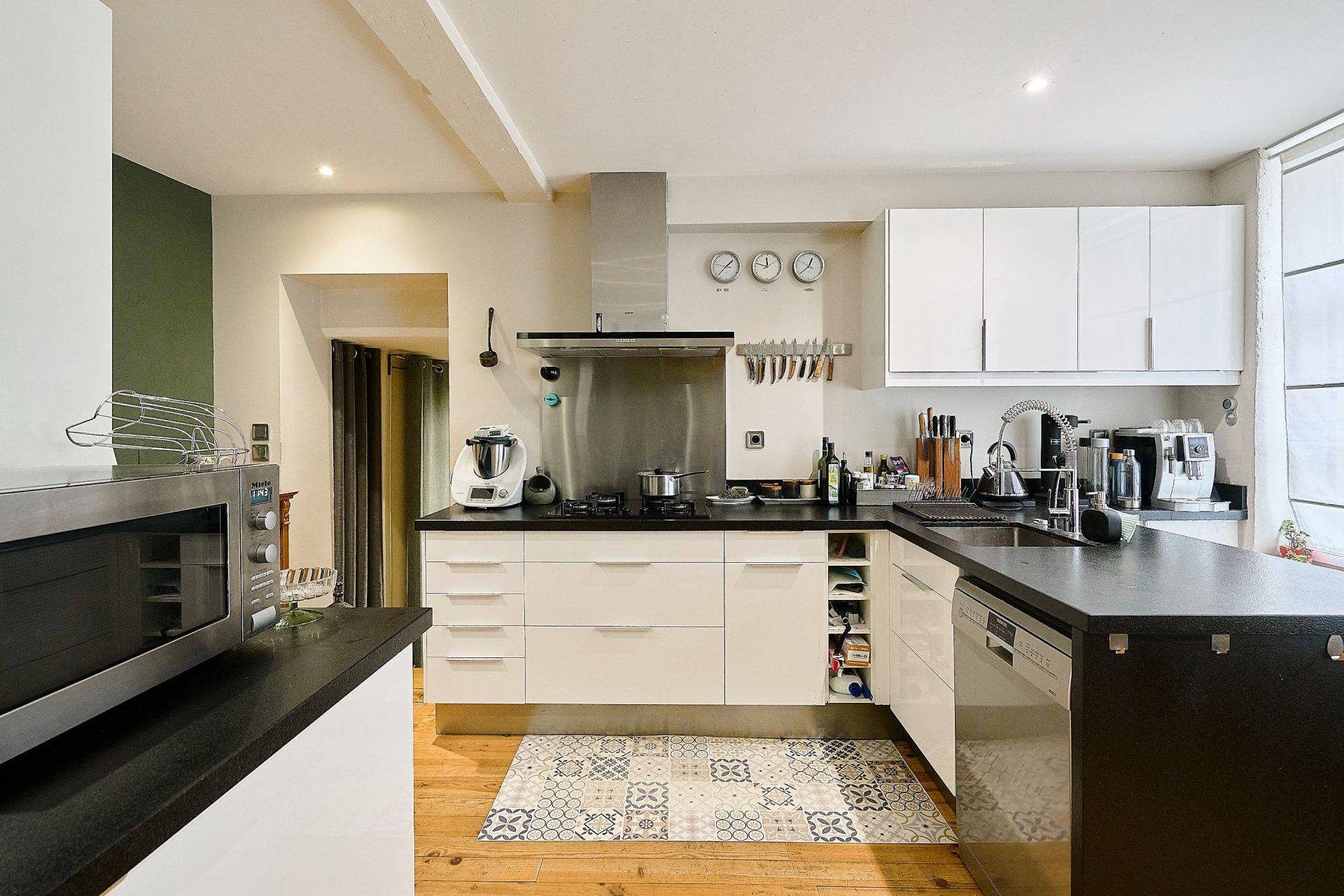 luxury house 6 Rooms for sale on LILLE (59000)