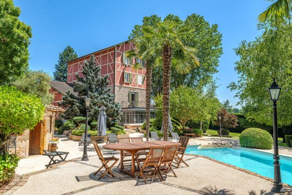Sale Mill Sainte-Euphémie 10&nbsp;Rooms 470&nbsp;m²
