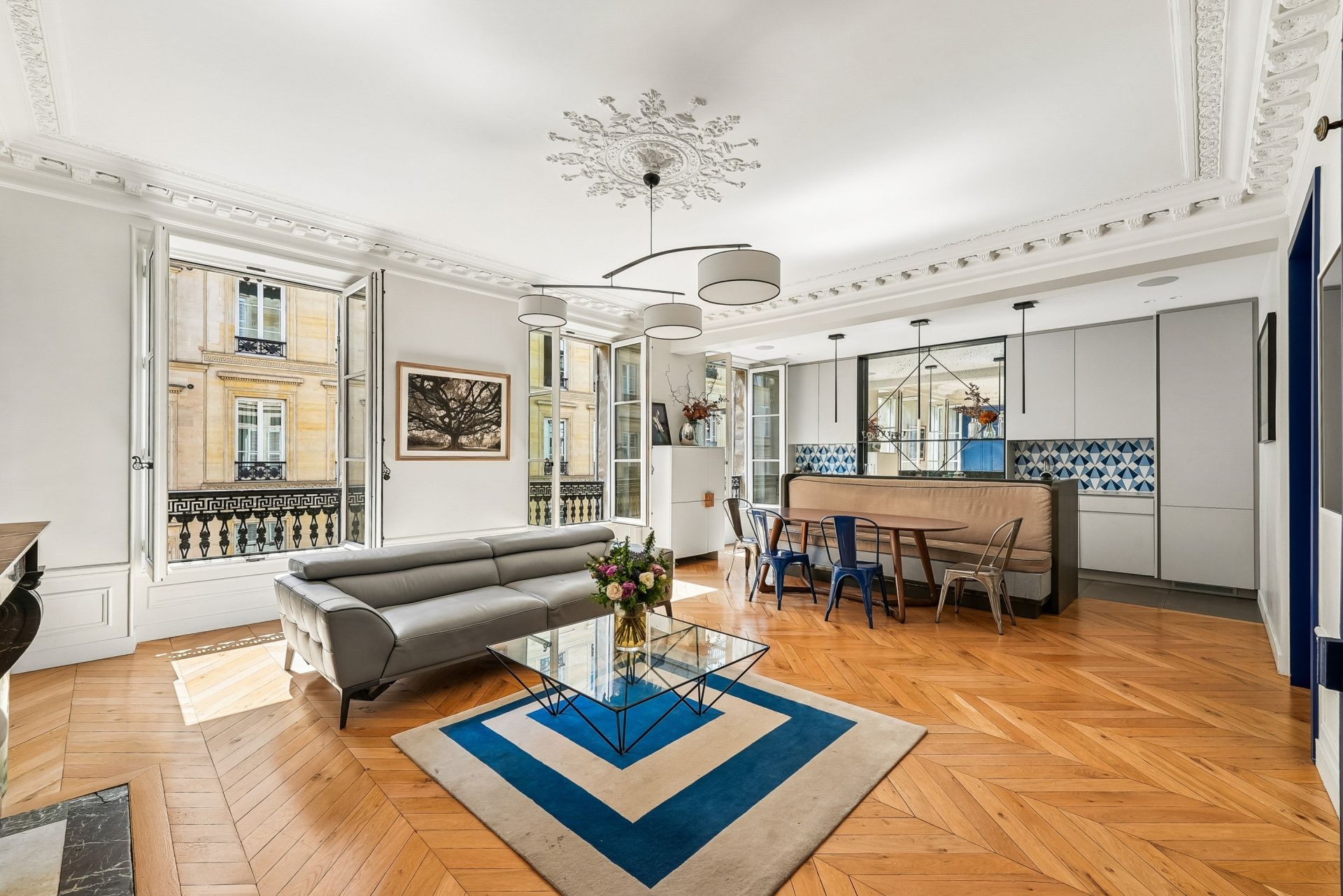 luxury apartment 6 Rooms for sale on PARIS (75009)