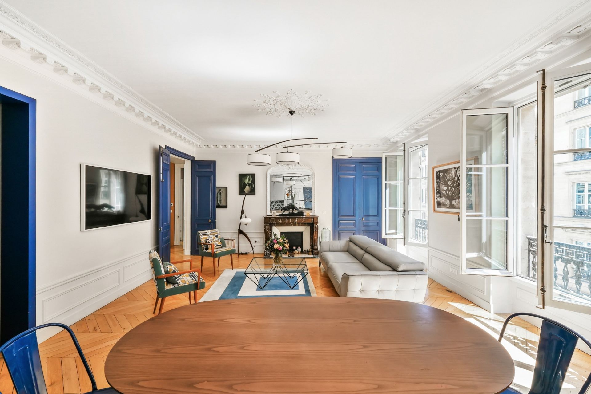 luxury apartment 6 Rooms for sale on PARIS (75009)