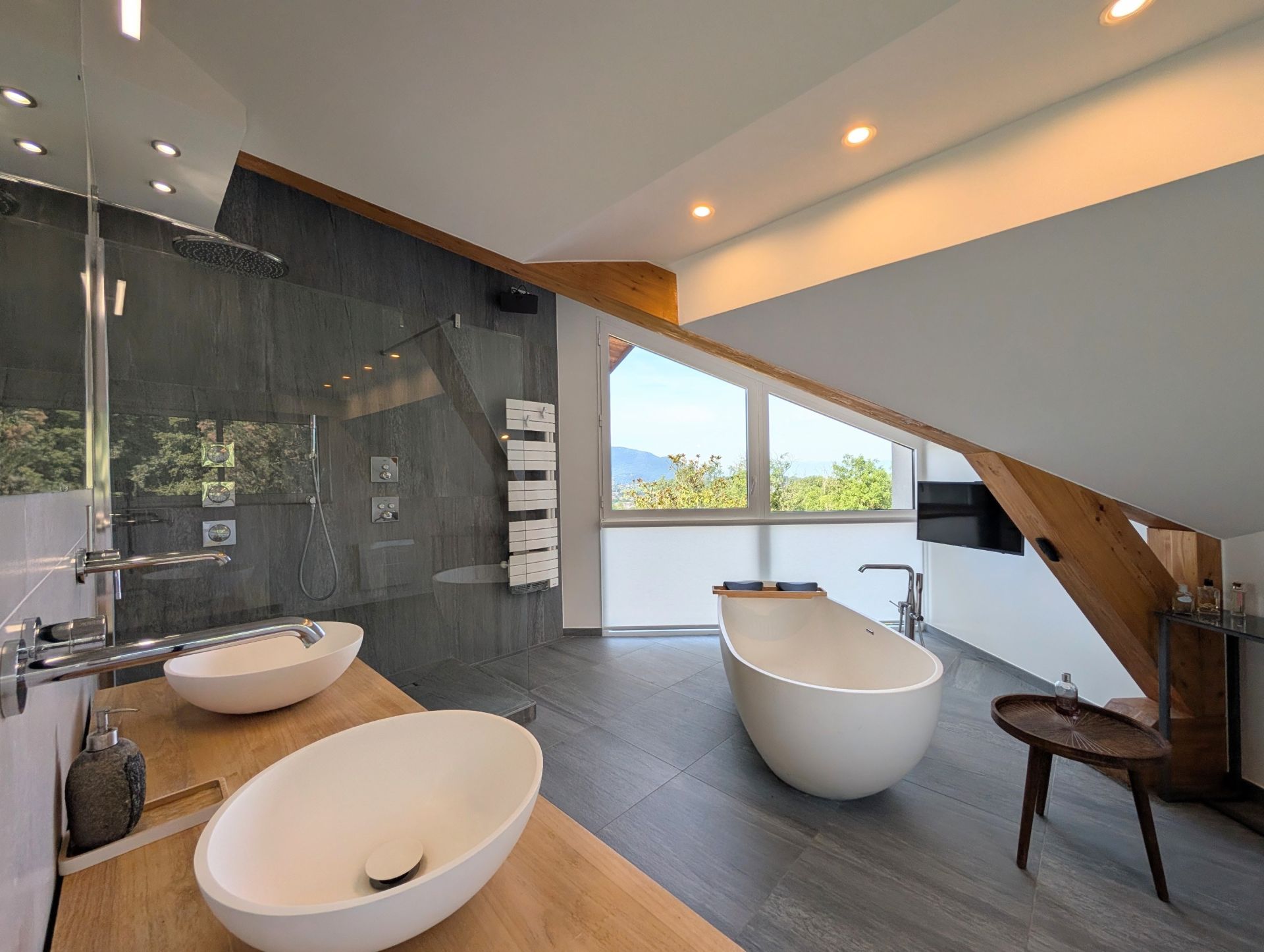 maison contemporaine 7 Pièces en vente sur CRANVES SALES (74380)