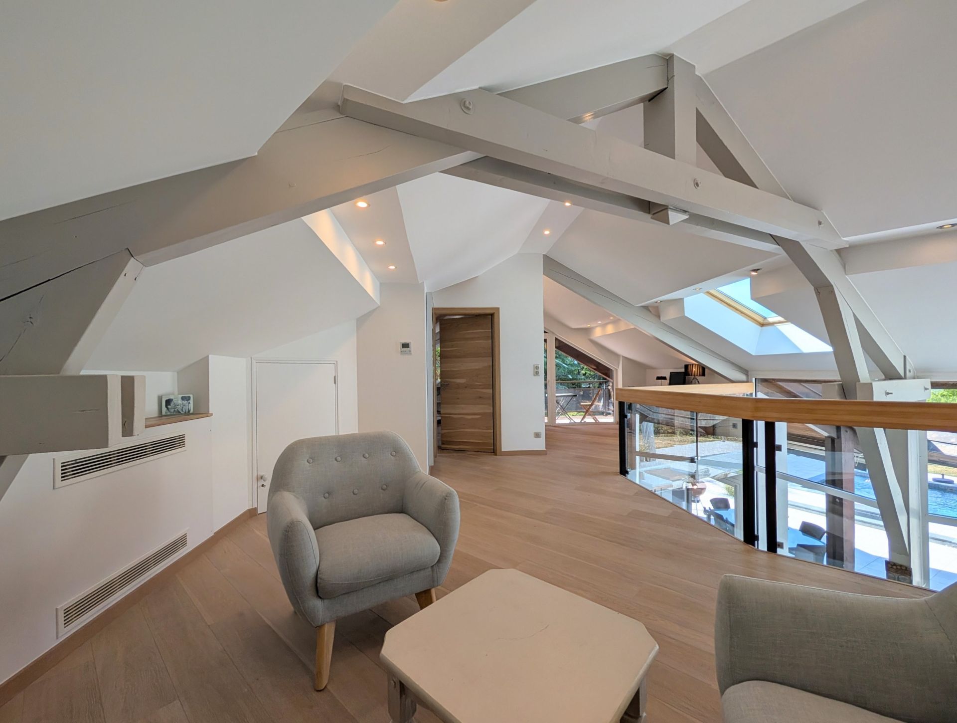 maison contemporaine 7 Pièces en vente sur CRANVES SALES (74380)