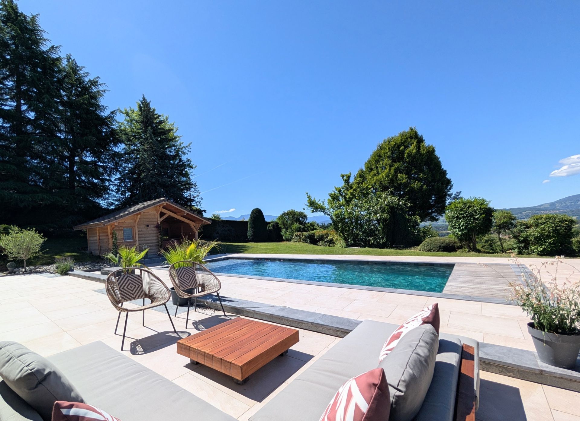 maison contemporaine 7 Pièces en vente sur CRANVES SALES (74380)