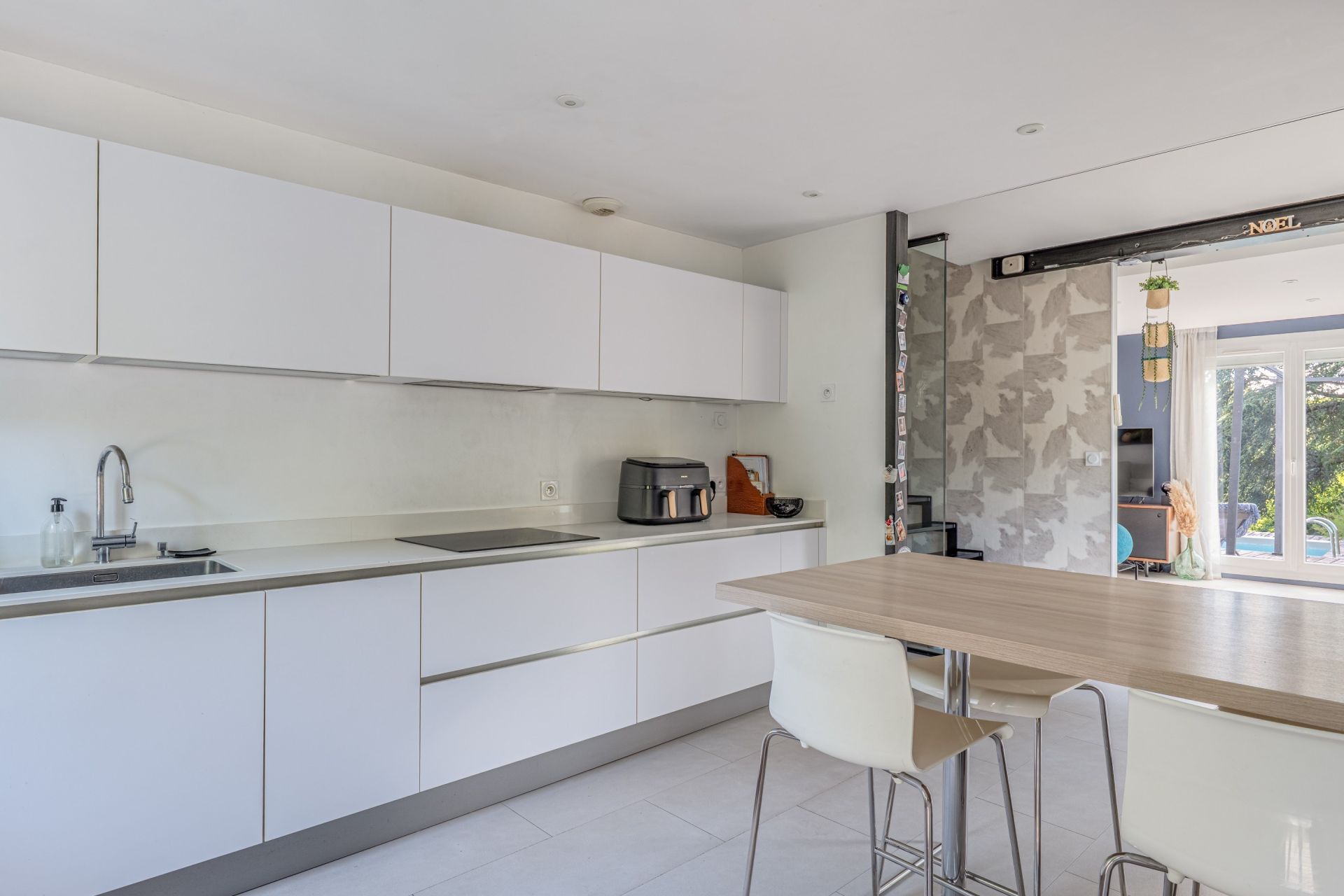 contemporary house 7 Rooms for sale on ECULLY (69130)