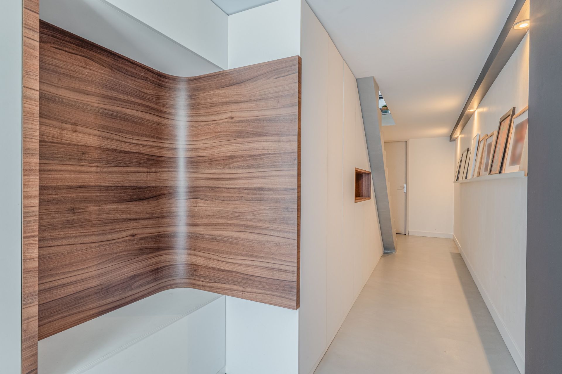 contemporary house 7 Rooms for sale on ECULLY (69130)