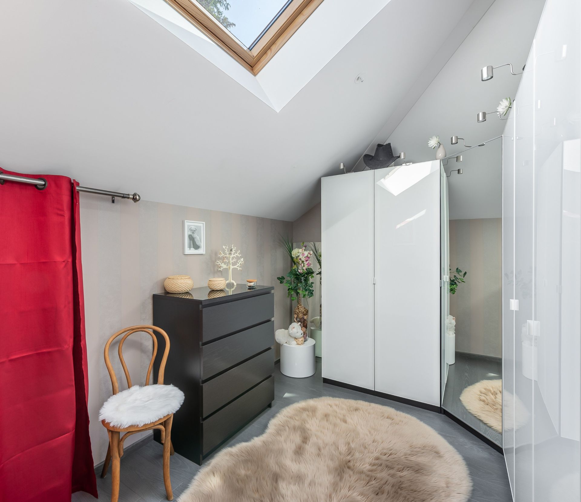 luxury house 5 Rooms for sale on MAXILLY SUR LEMAN (74500)