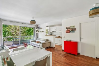 Sale Luxury apartment Neuilly-sur-Seine 2&nbsp;Rooms 51&nbsp;m²