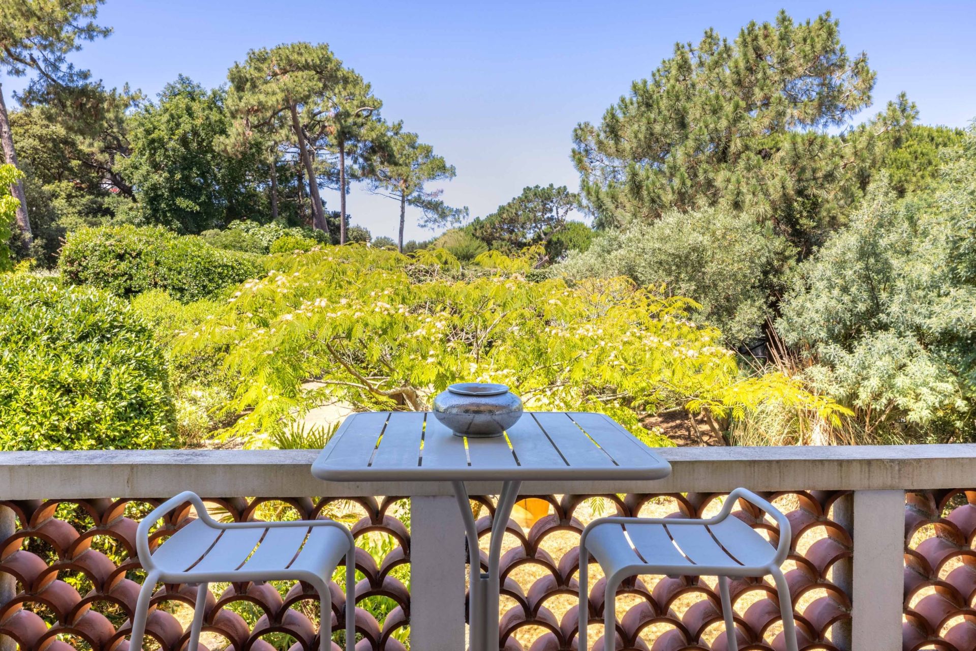 luxury house 8 Rooms for sale on PYLA SUR MER (33115)