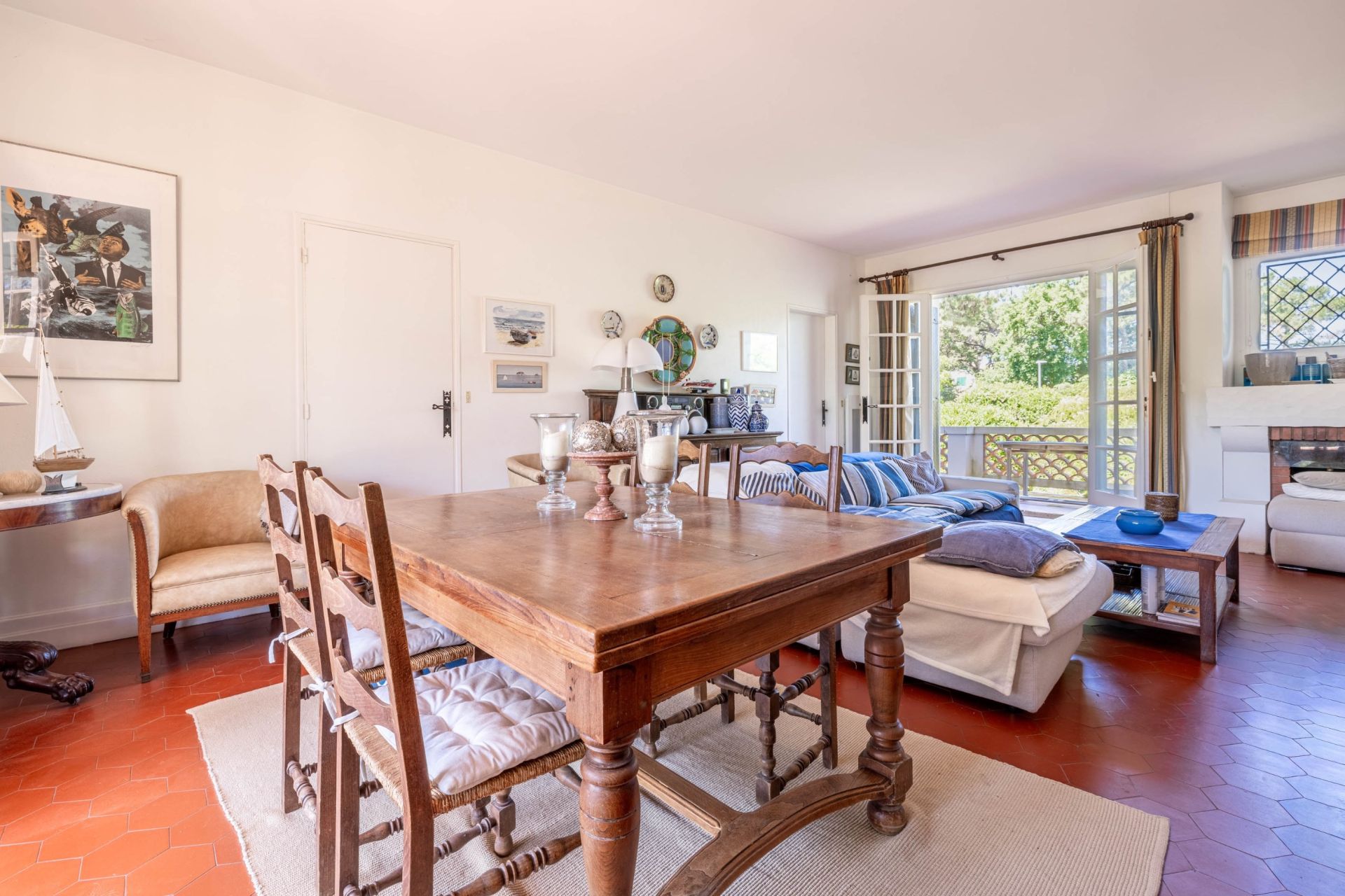luxury house 8 Rooms for sale on PYLA SUR MER (33115)