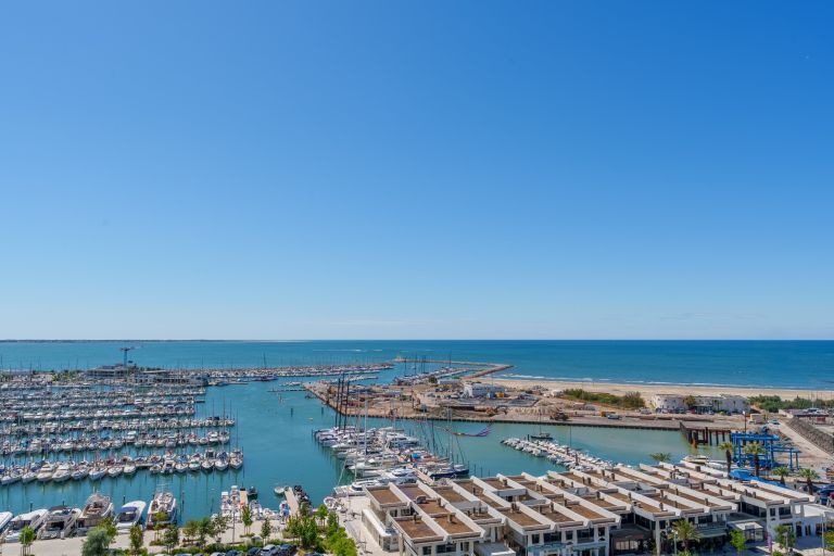 luxury apartment 3 Rooms for sale on LA GRANDE MOTTE (34280)