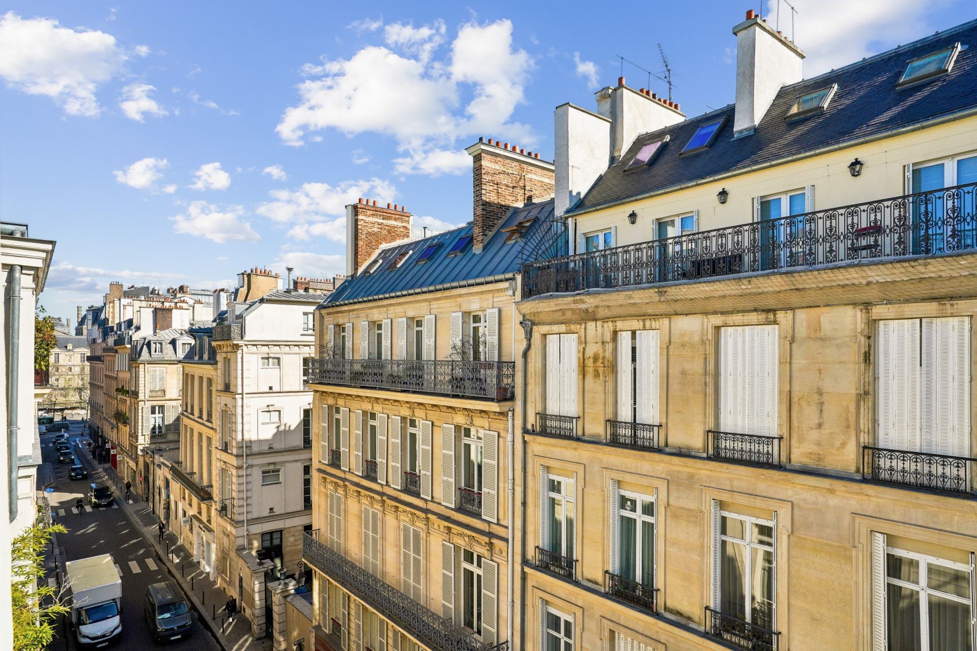 luxury apartment 5 Rooms for sale on PARIS (75006)