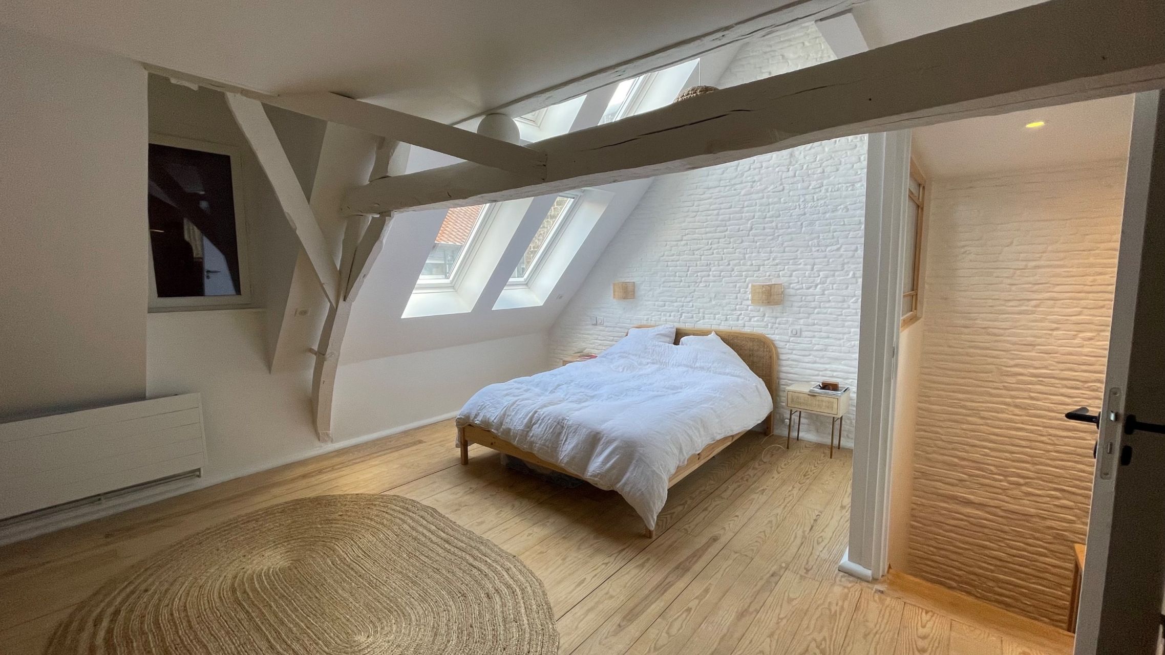 luxury house 4 Rooms for sale on LILLE (59800)