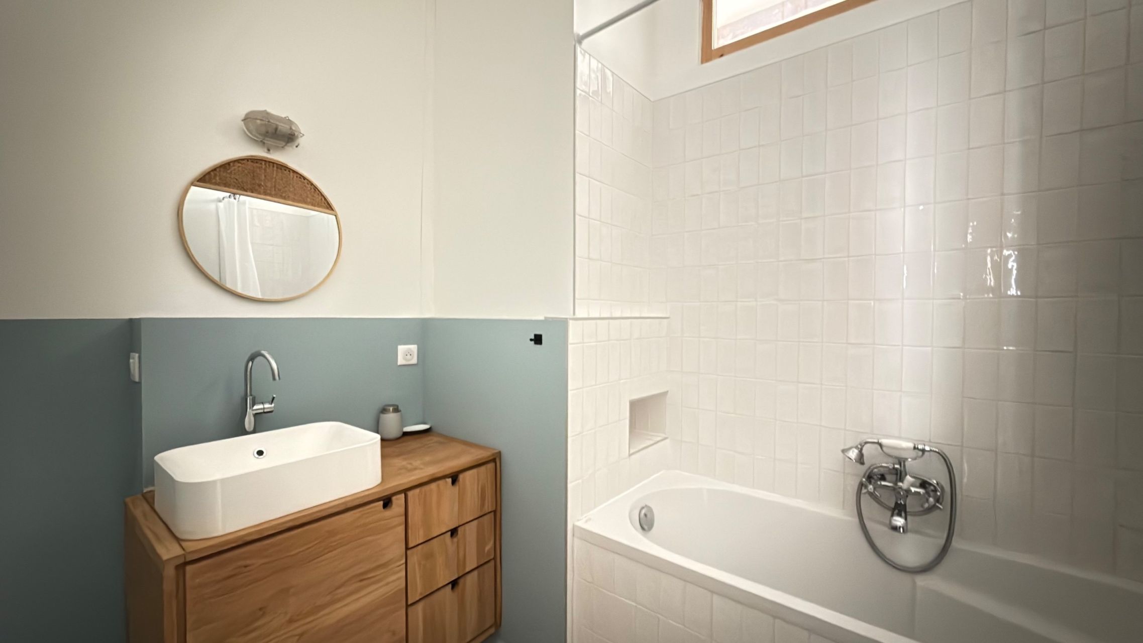luxury house 4 Rooms for sale on LILLE (59800)