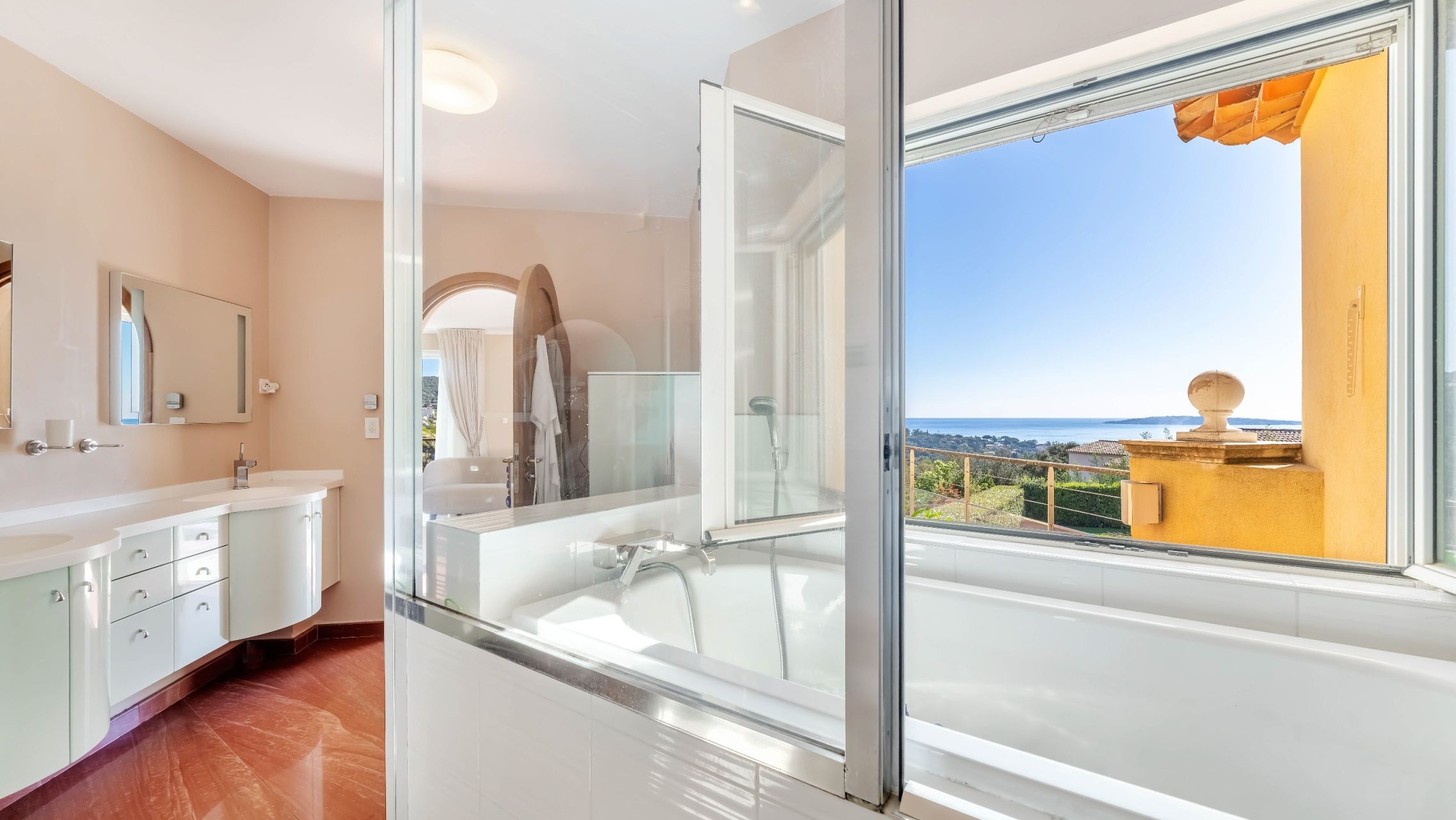 villa de luxe 9 Pièces en vente sur GRIMAUD (83310)