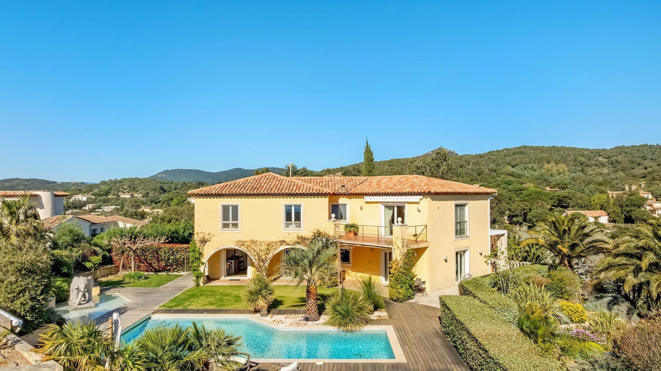 villa de luxe 9 Pièces en vente sur GRIMAUD (83310)