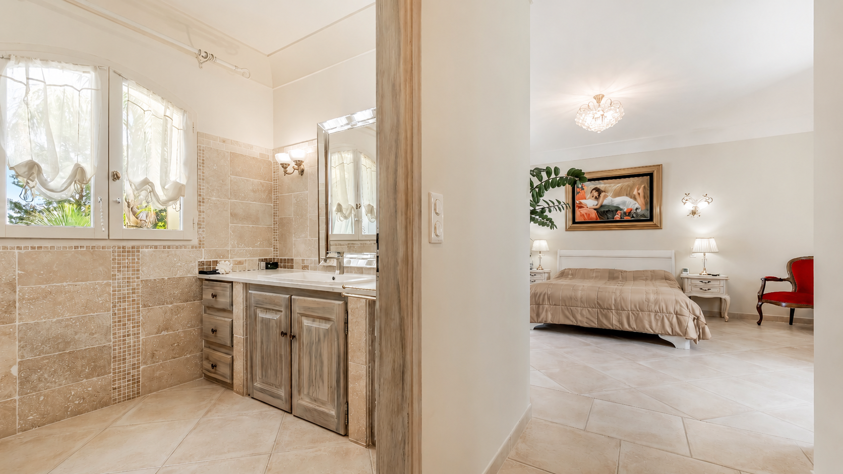luxury provencale house 8 Rooms for sale on ST AYGULF (83370)
