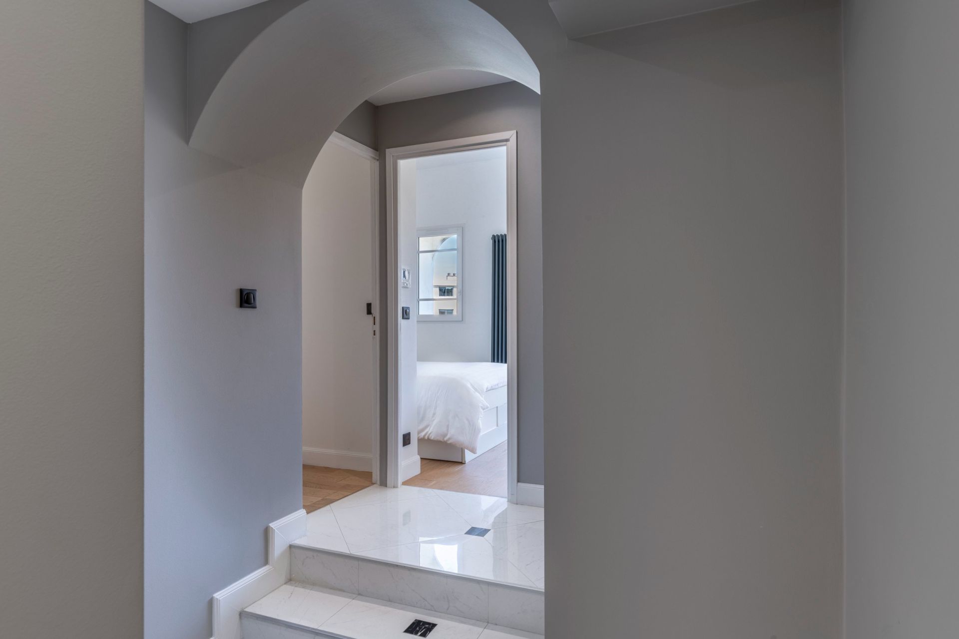 luxury apartment 5 Rooms for sale on NICE (06000)