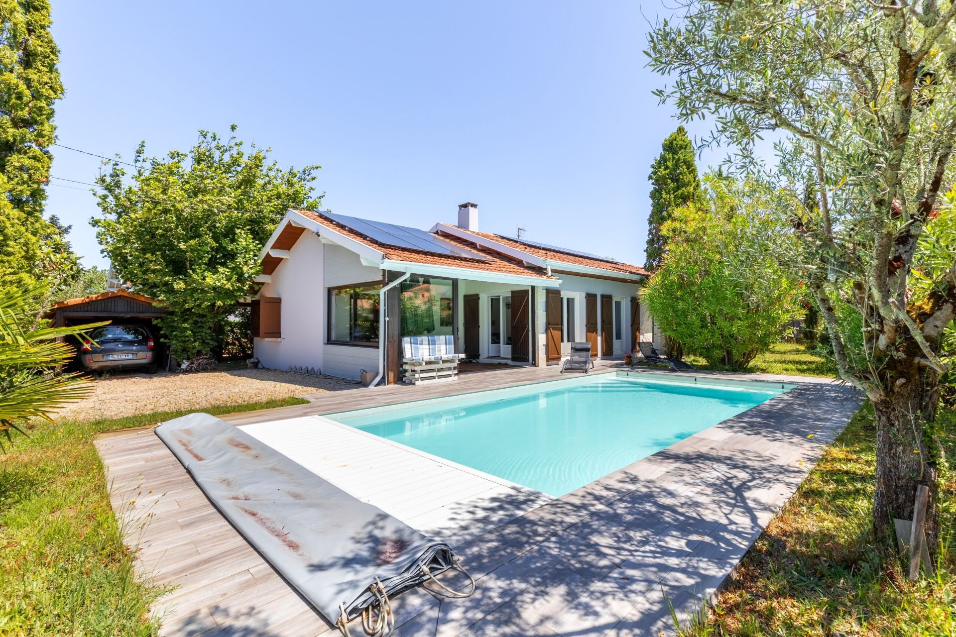 luxury house 5 Rooms for sale on LA TESTE DE BUCH (33260)