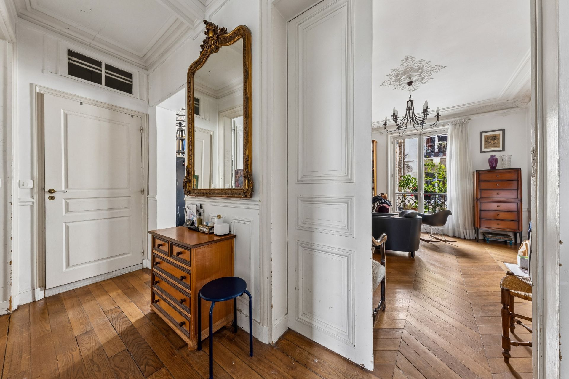 luxury apartment 7 Rooms for sale on PARIS (75005)