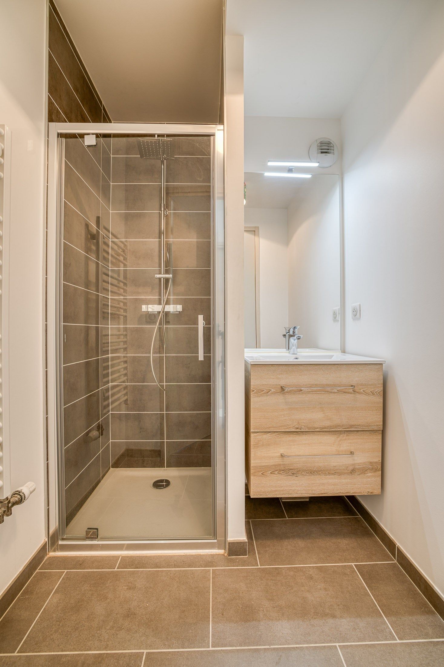 luxury apartment 4 Rooms for sale on ANNECY (74000)