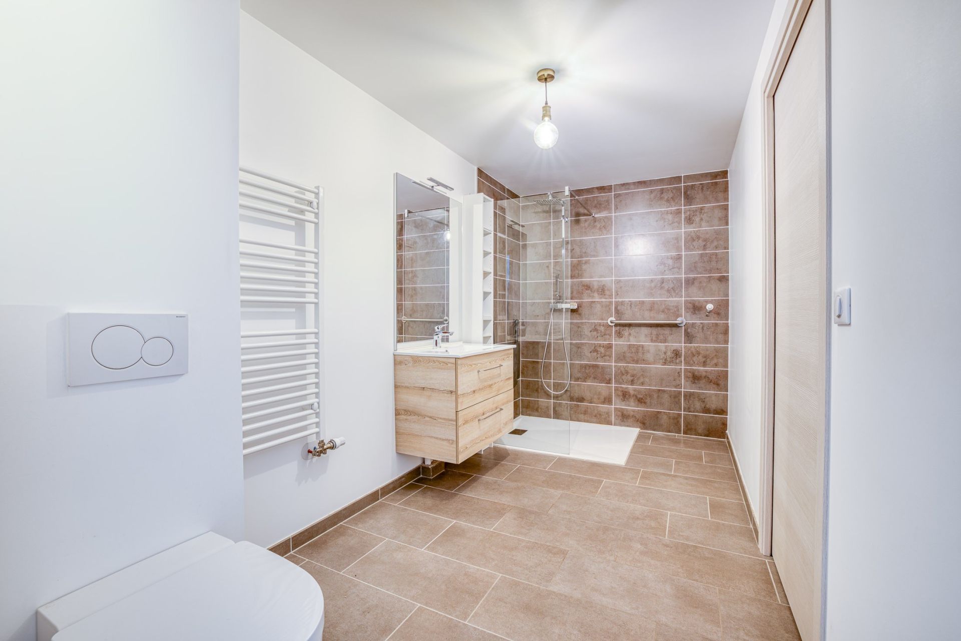 luxury apartment 4 Rooms for sale on ANNECY (74000)