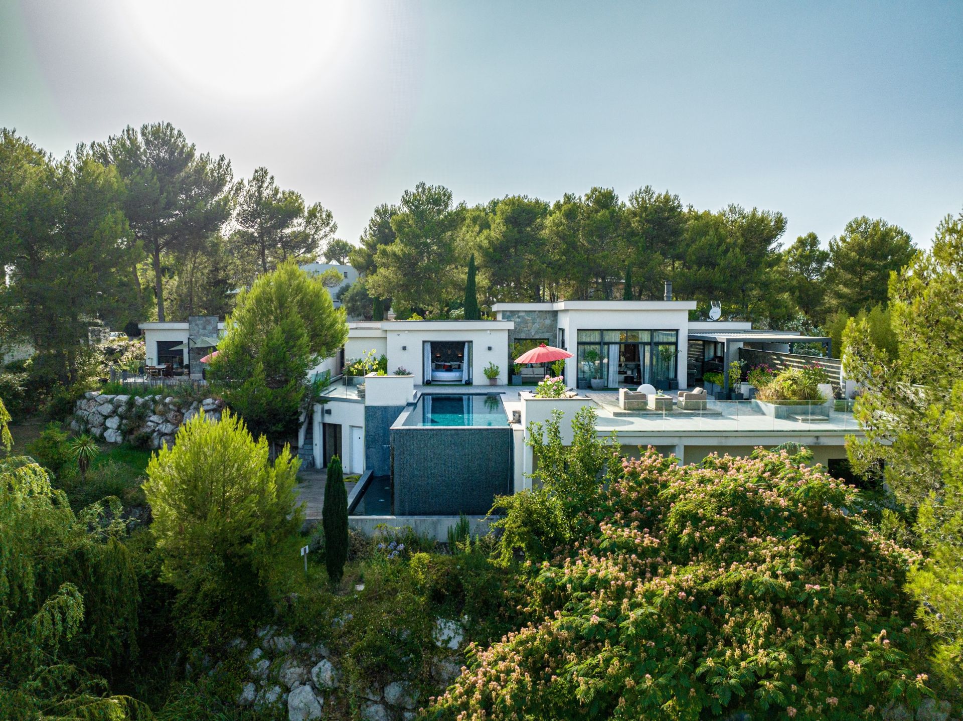 luxury house 17 Rooms for sale on MONTPELLIER (34000)