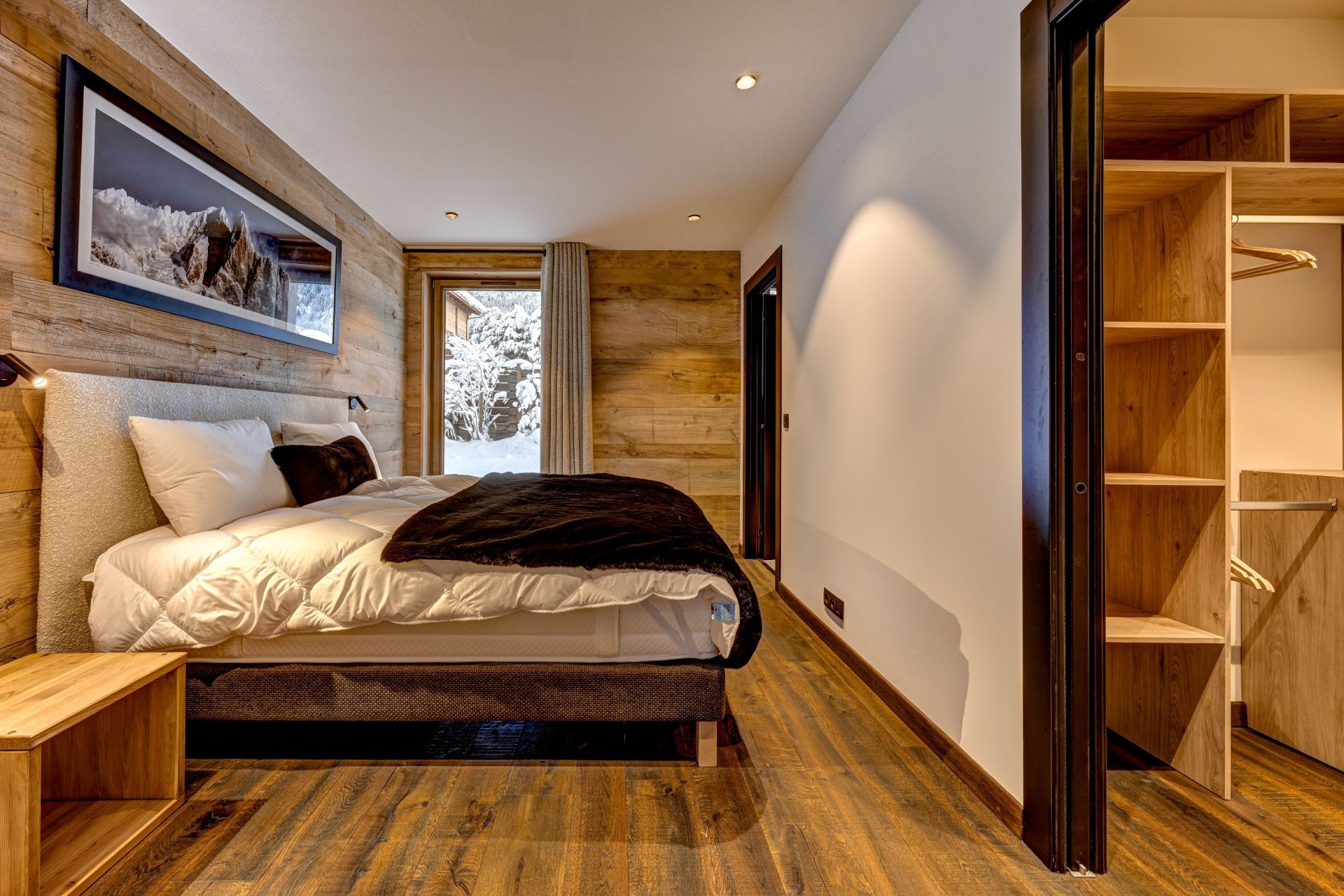 luxury chalet 6 Rooms for sale on CHAMONIX MONT BLANC (74400)