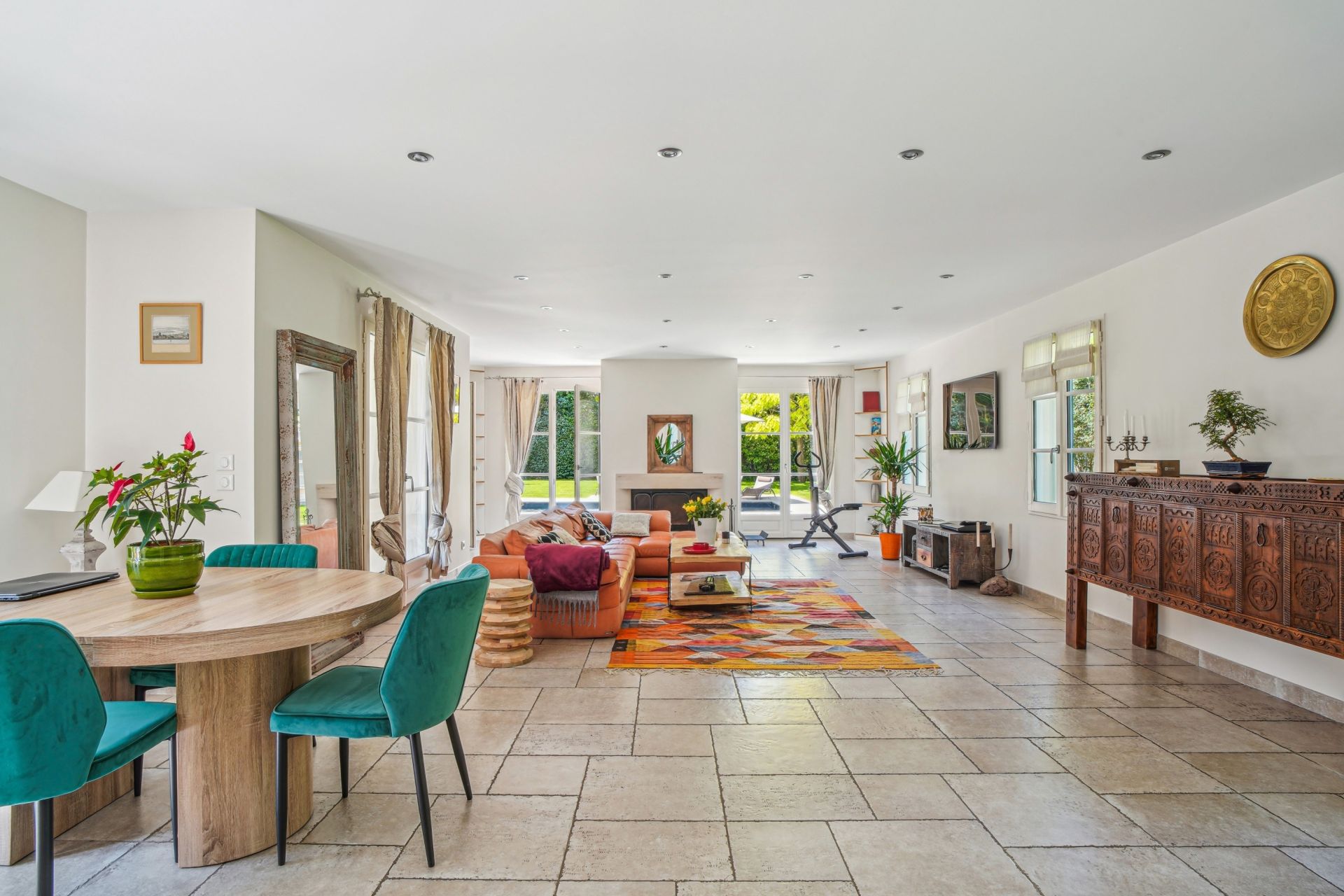 luxury house 6 Rooms for sale on MONTFORT L AMAURY (78490)