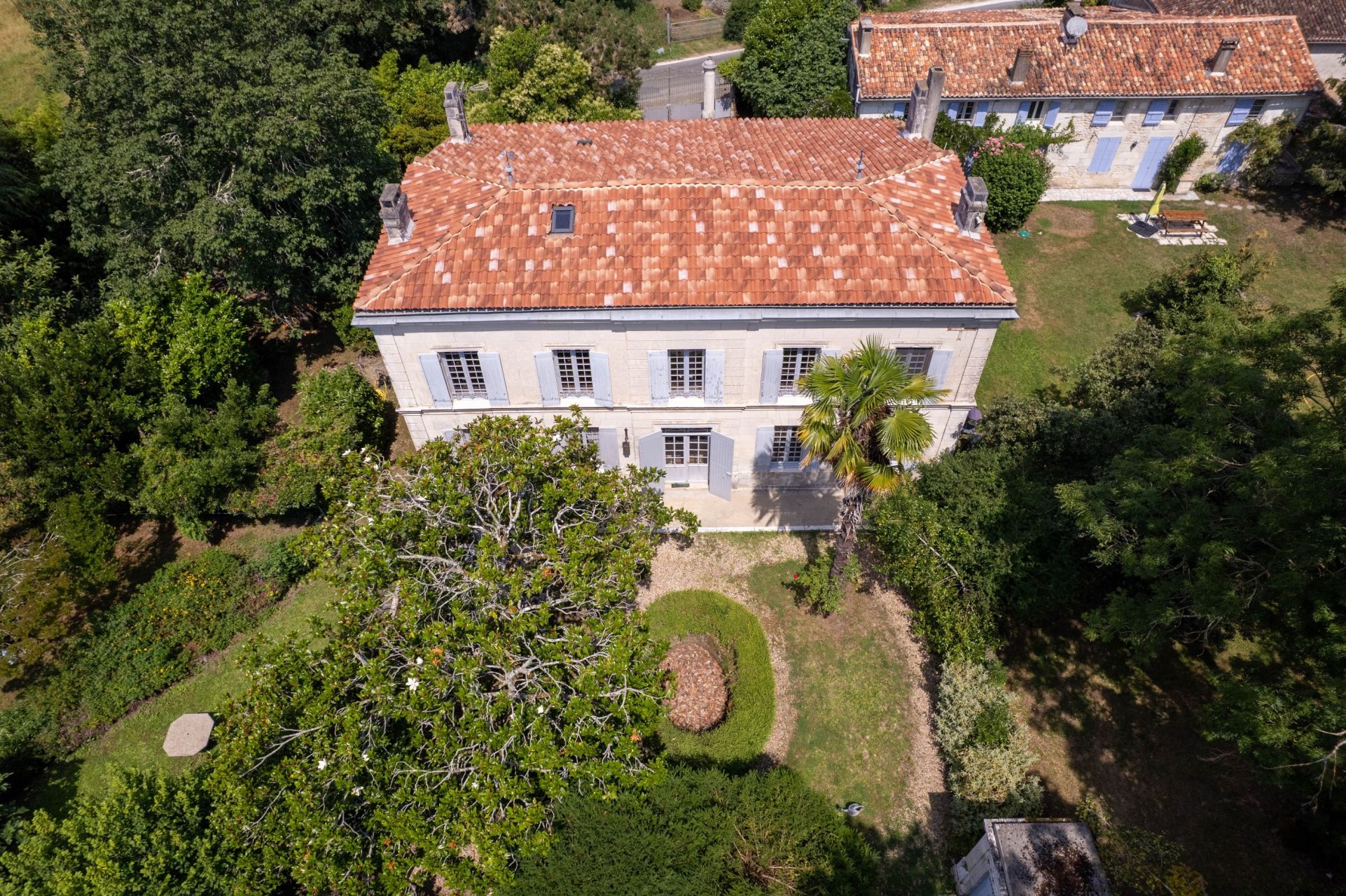 maison de luxe 14 Pièces en vente sur PESSINES (17810)