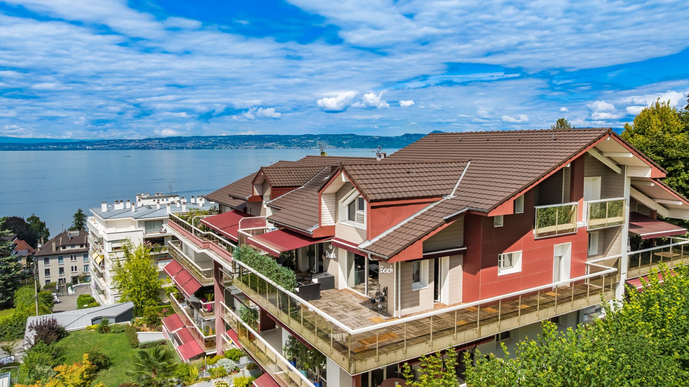 luxury apartment 4 Rooms for sale on EVIAN LES BAINS (74500)