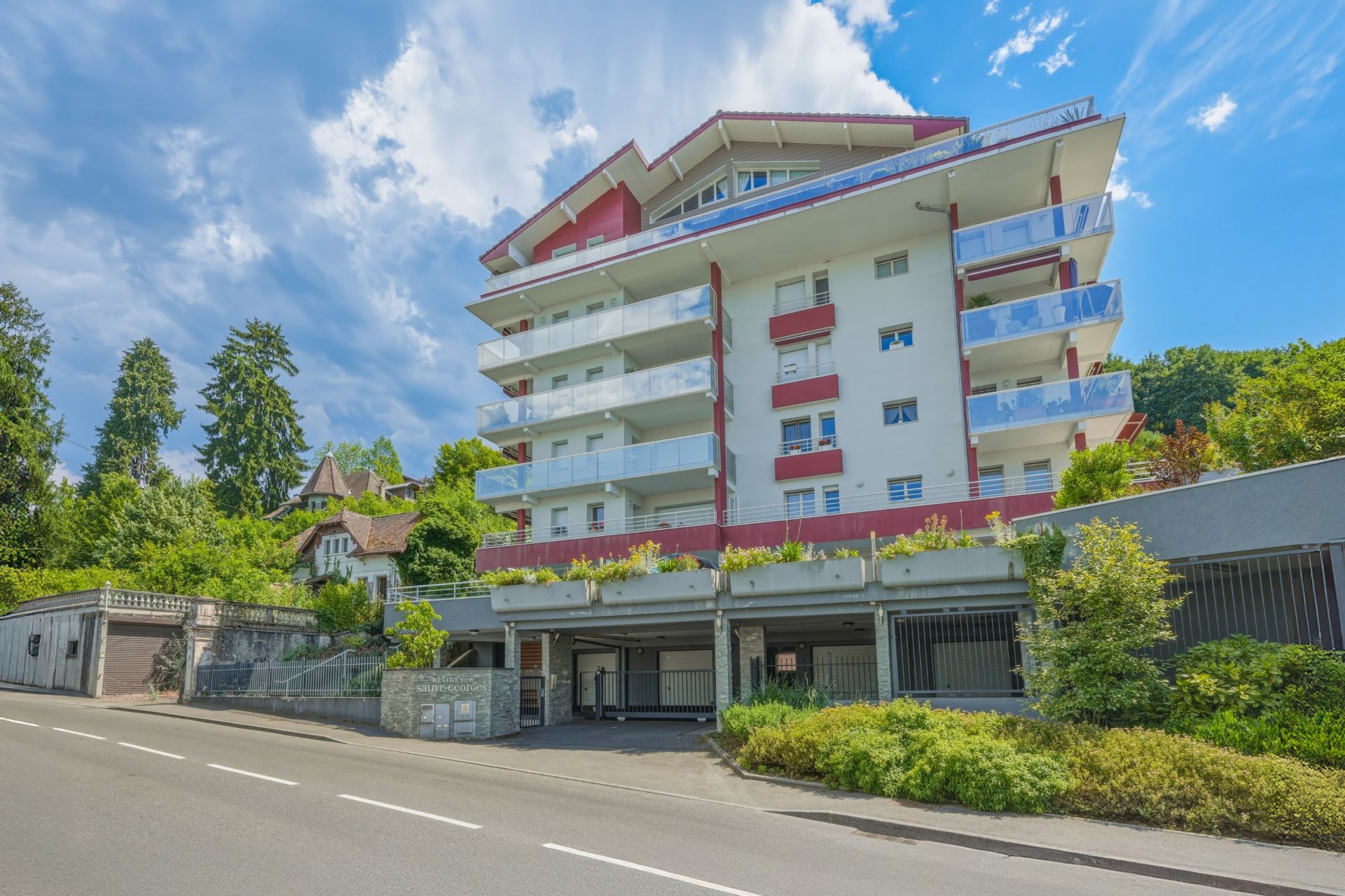 luxury apartment 4 Rooms for sale on EVIAN LES BAINS (74500)