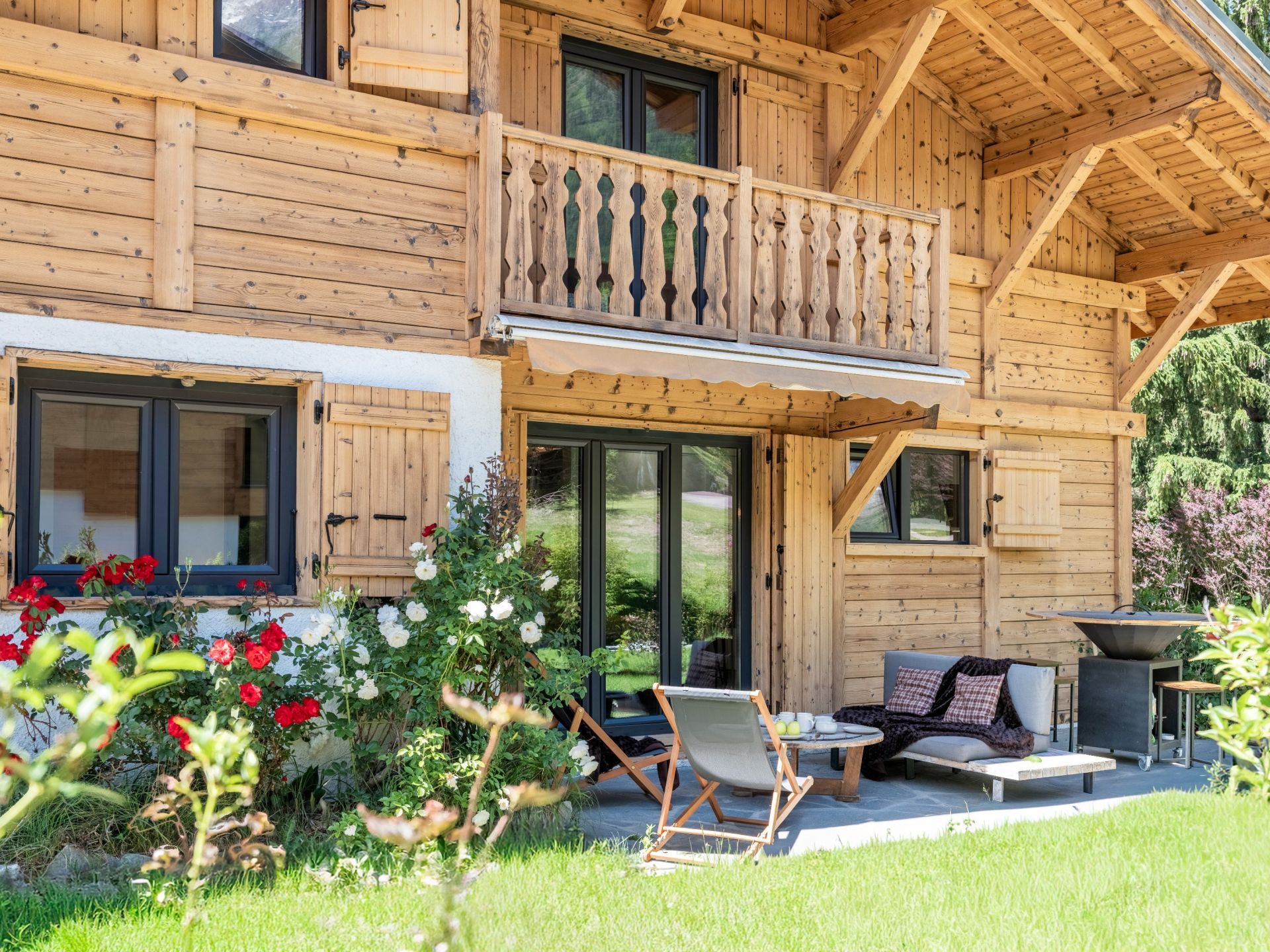 luxury chalet 5 Rooms for sale on CHAMONIX MONT BLANC (74400)