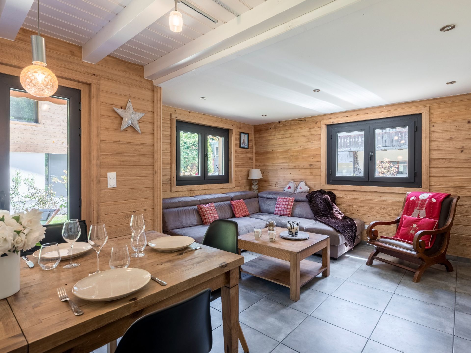 luxury chalet 5 Rooms for sale on CHAMONIX MONT BLANC (74400)
