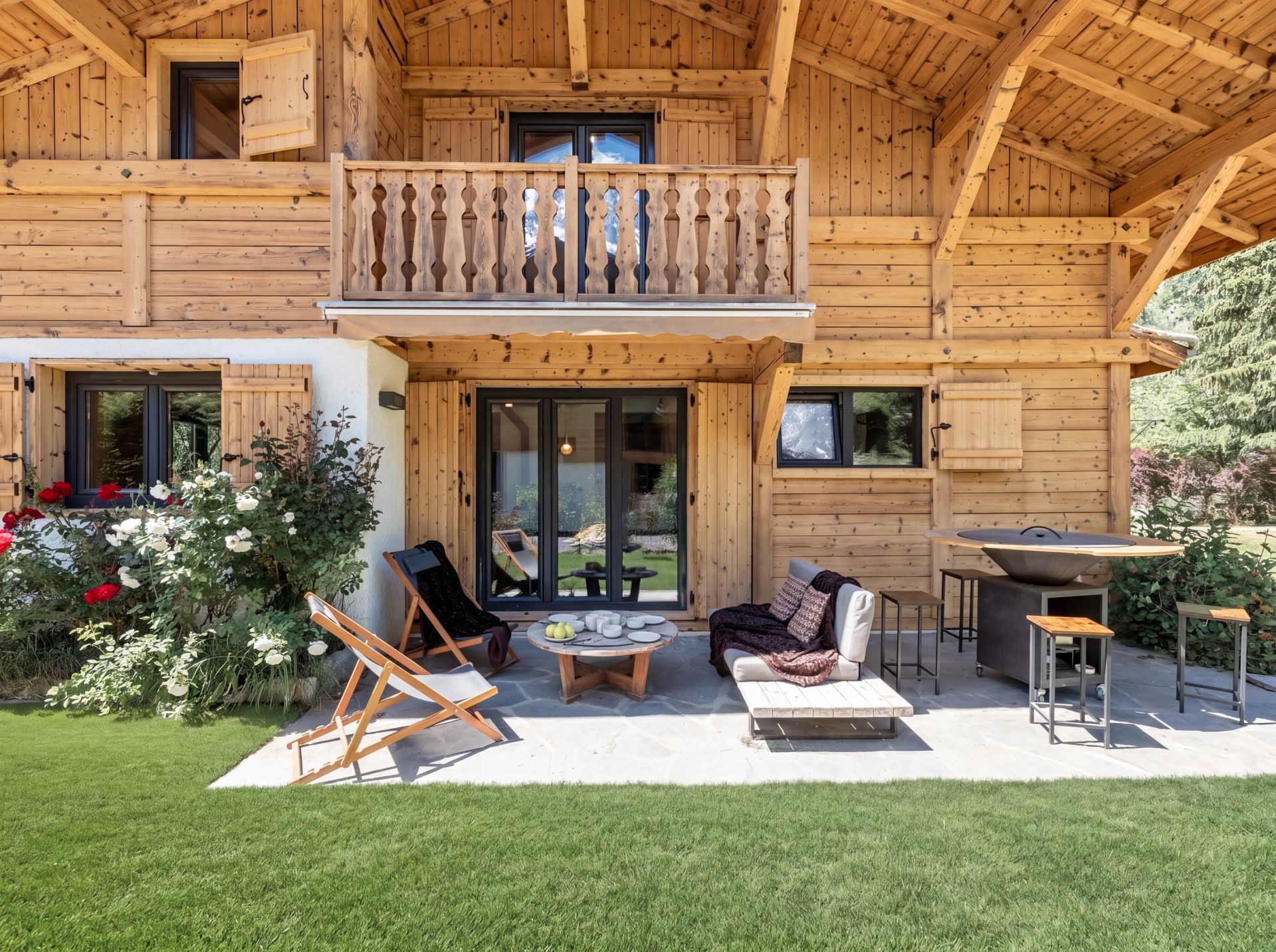 luxury chalet 5 Rooms for sale on CHAMONIX MONT BLANC (74400)