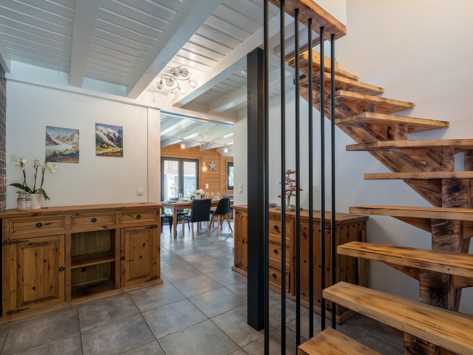 luxury chalet 5 Rooms for sale on CHAMONIX MONT BLANC (74400)
