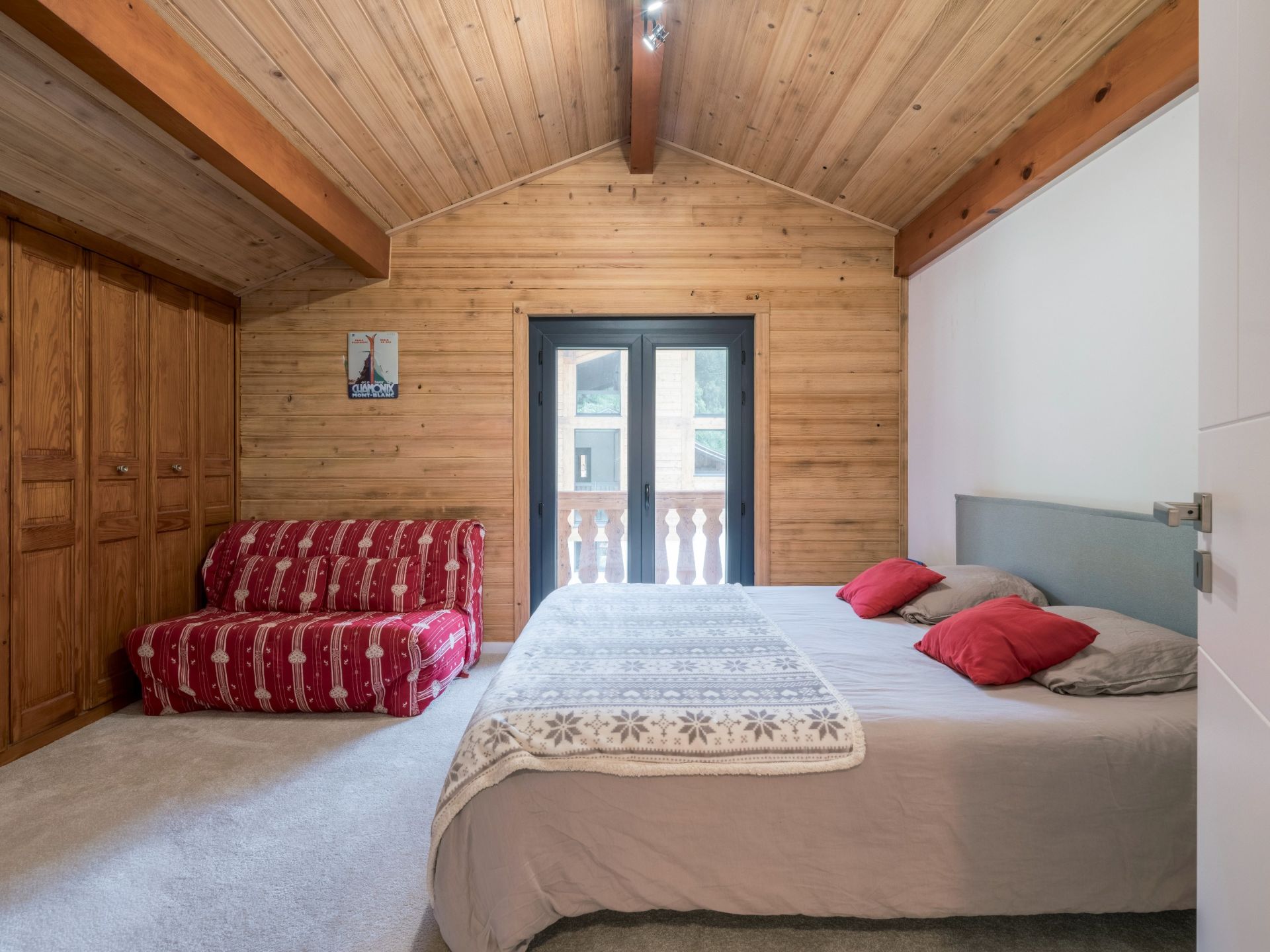 luxury chalet 5 Rooms for sale on CHAMONIX MONT BLANC (74400)