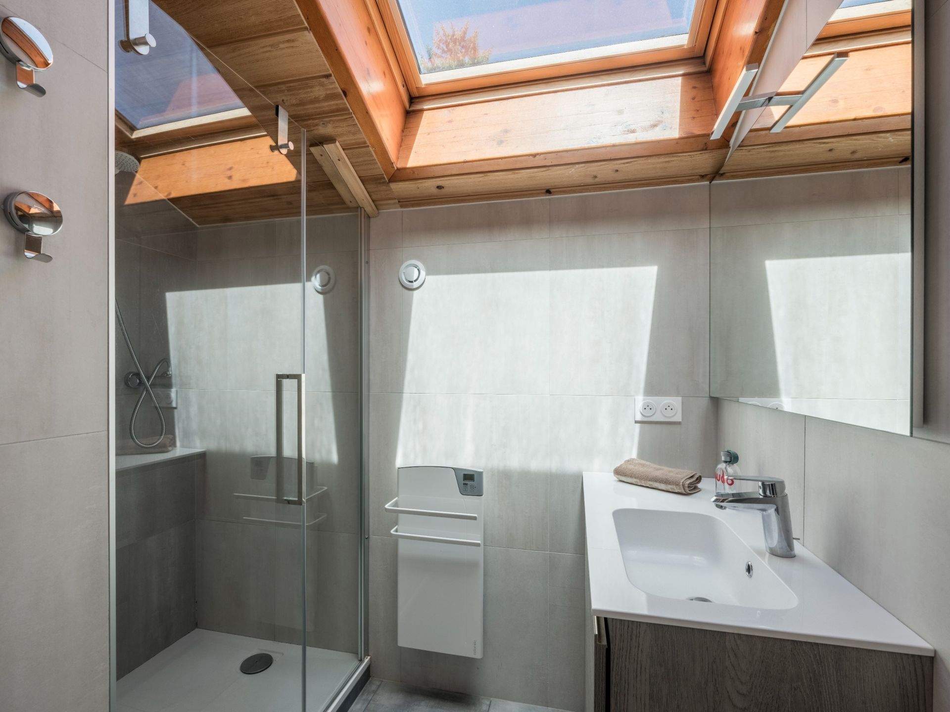 luxury chalet 5 Rooms for sale on CHAMONIX MONT BLANC (74400)