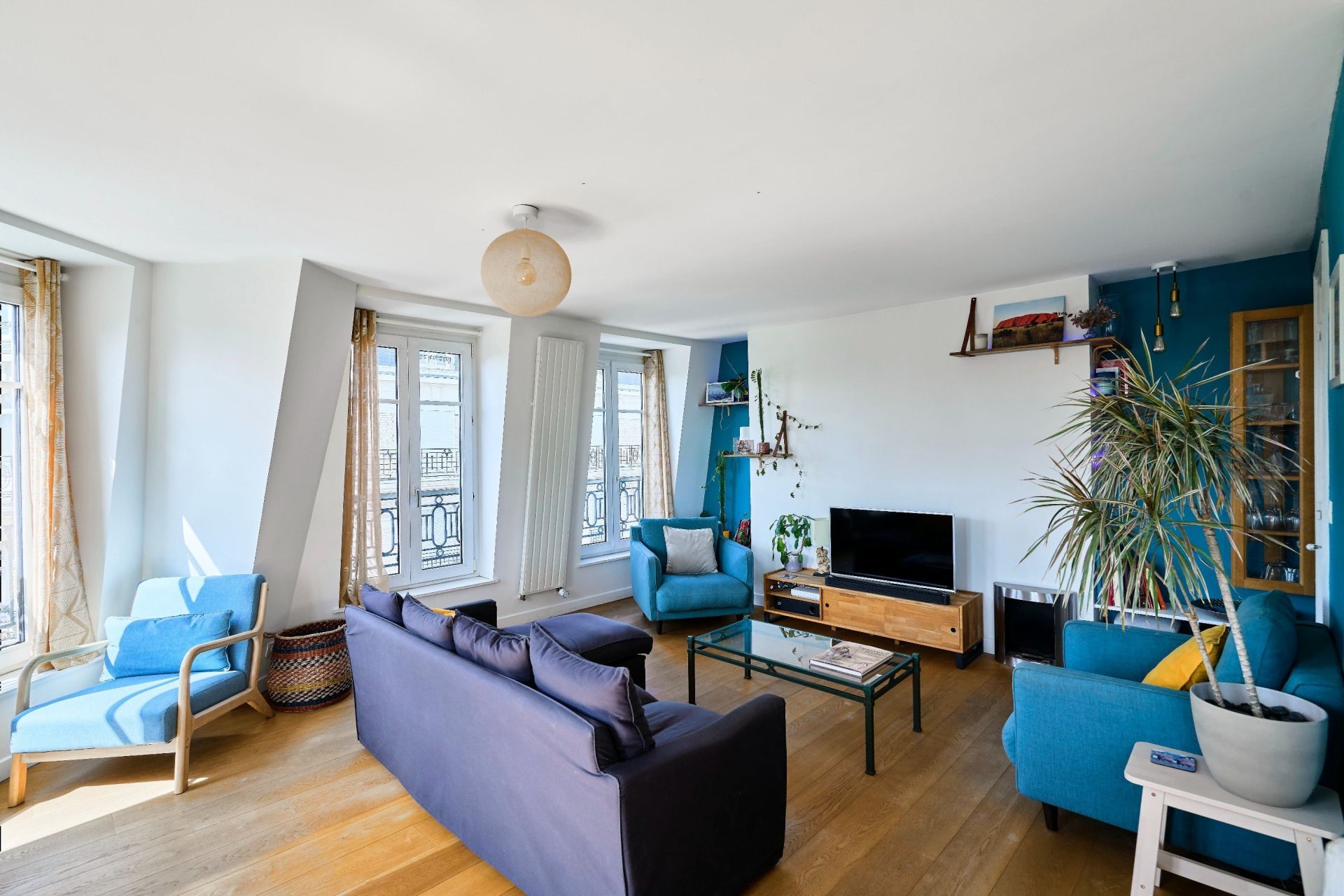 luxury apartment 6 Rooms for sale on LA MADELEINE (59110)