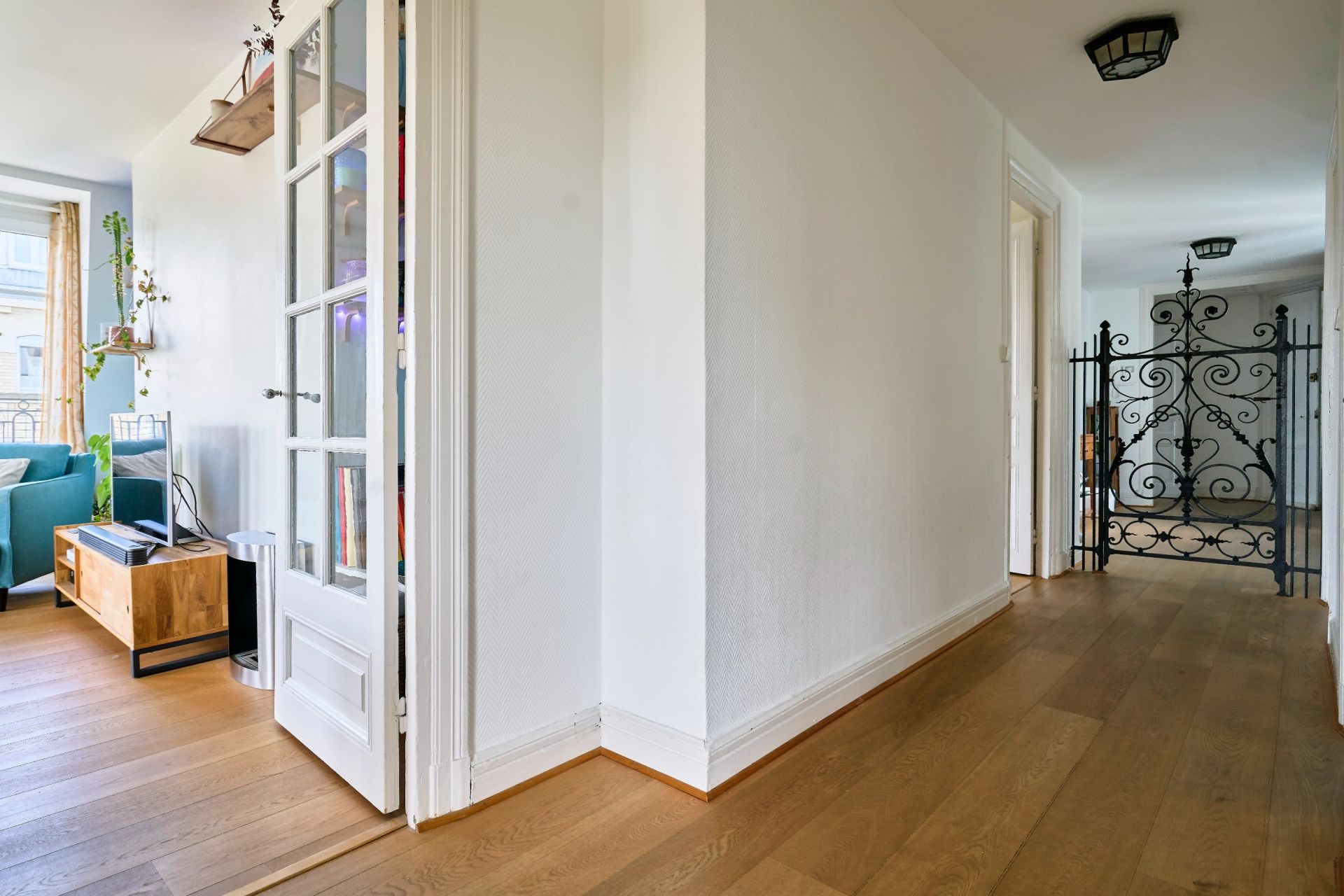 luxury apartment 6 Rooms for sale on LA MADELEINE (59110)