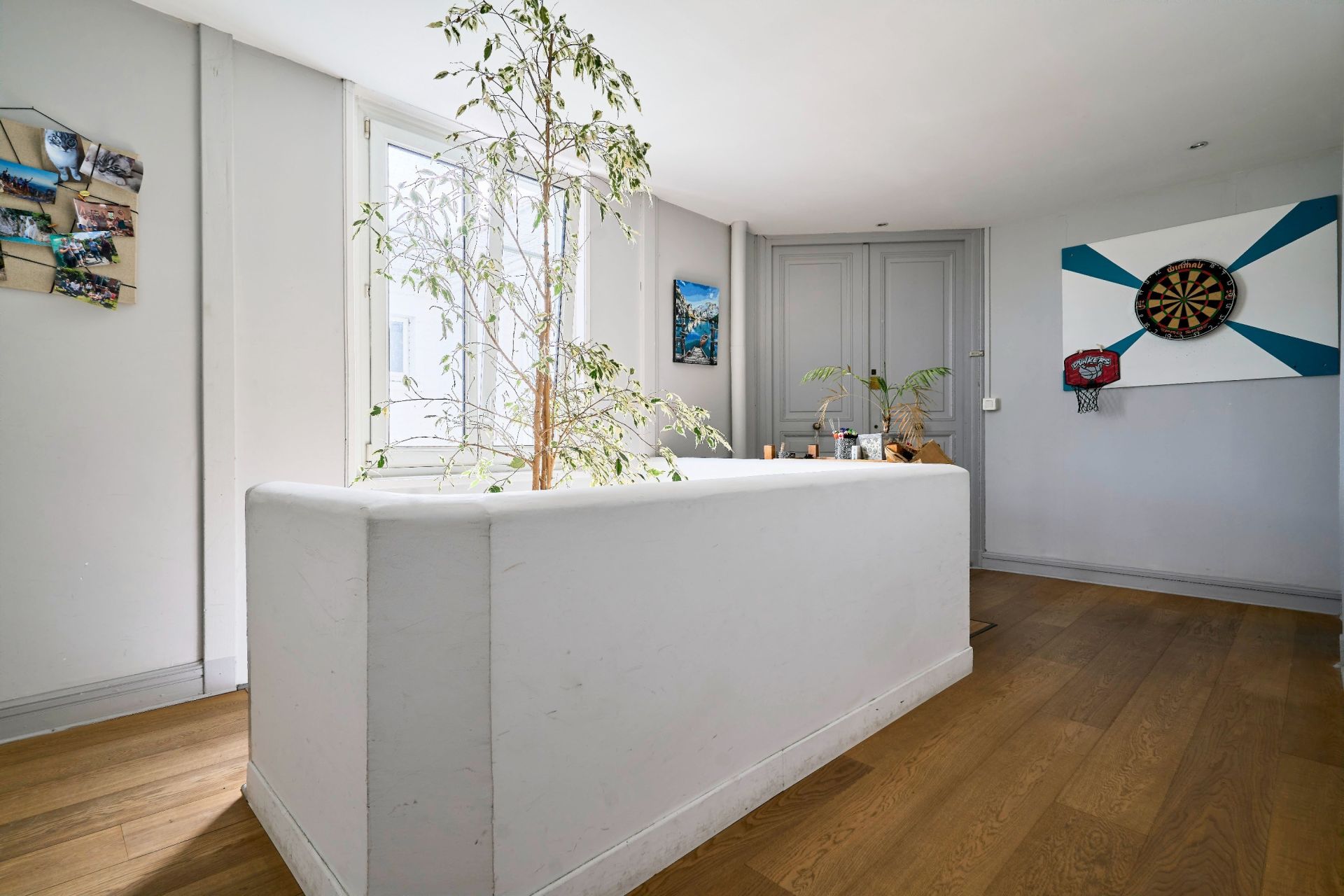 luxury apartment 6 Rooms for sale on LA MADELEINE (59110)