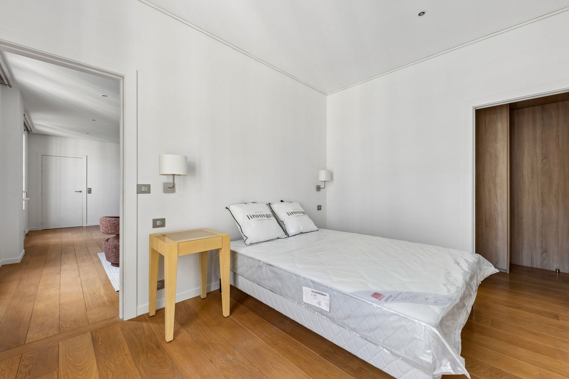 luxury apartment 3 Rooms for rent on PARIS (75008)
