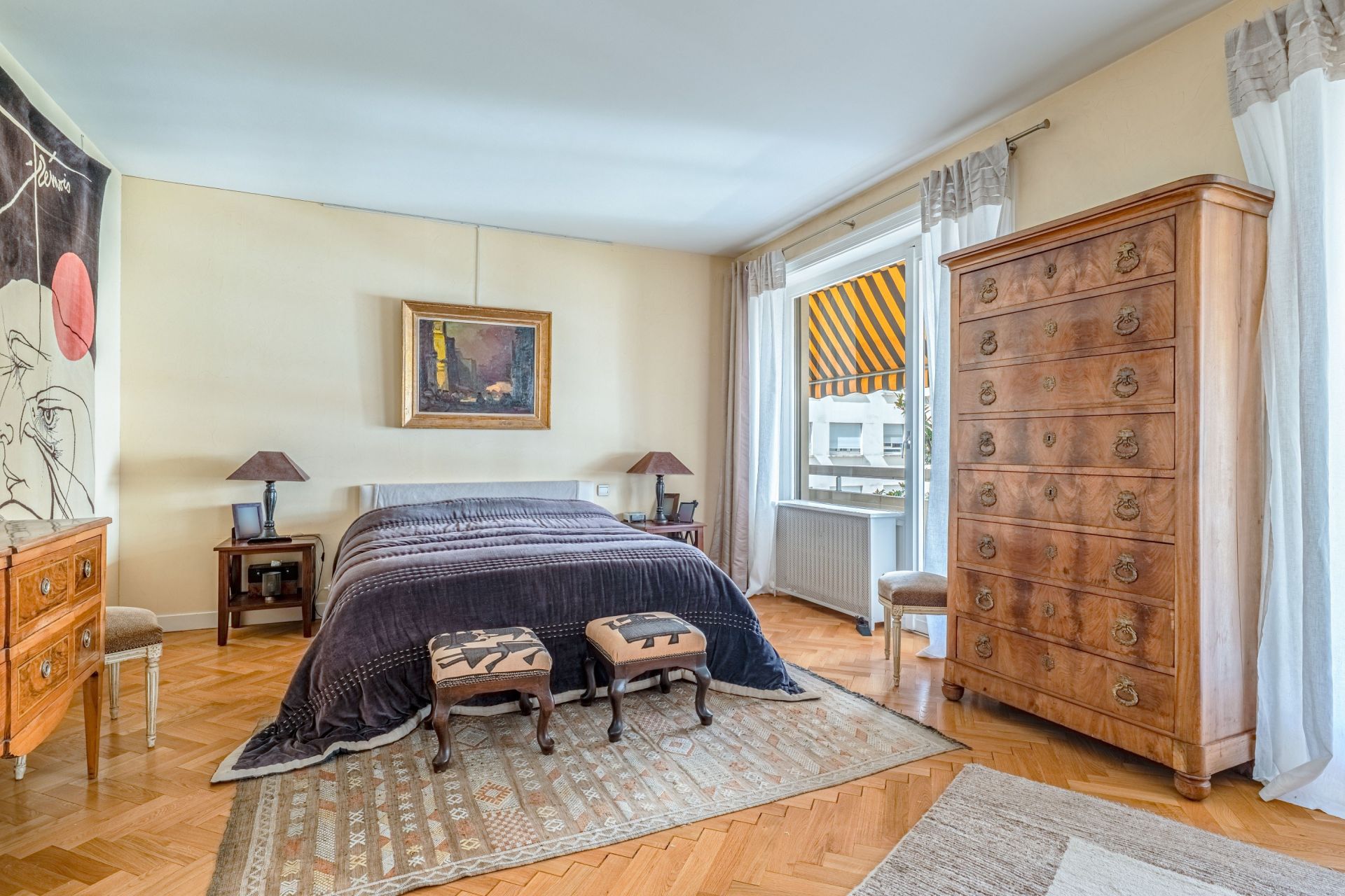 luxury apartment 4 Rooms for sale on LYON (69006)