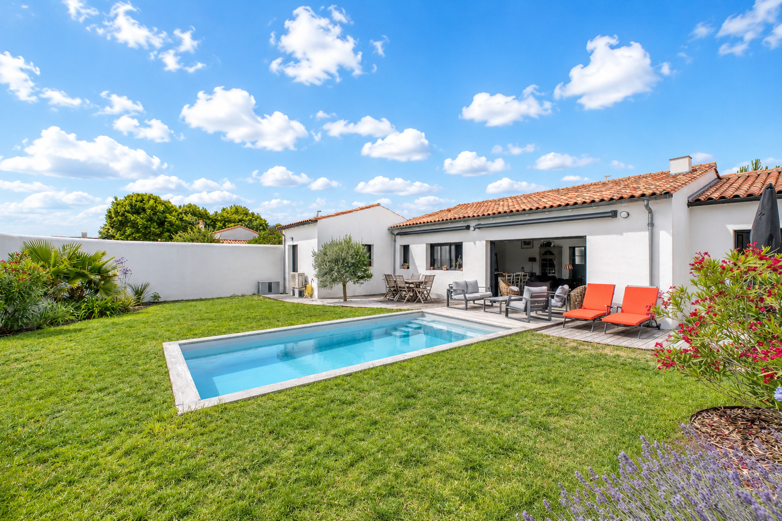 luxury house 5 Rooms for sale on LE BOIS PLAGE EN RE (17580)