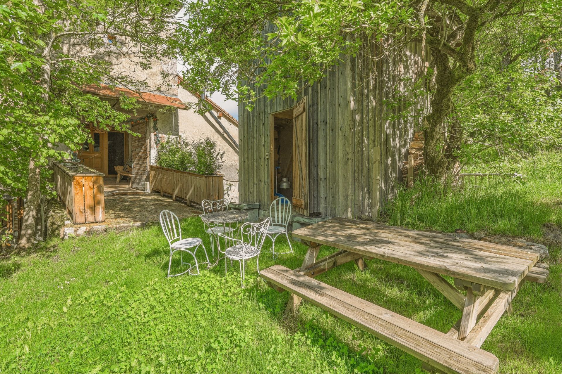 luxury apartment 3 Rooms for sale on HABERE LULLIN (74420)
