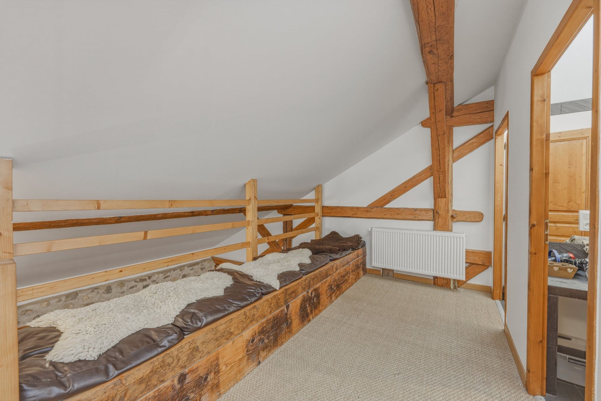 luxury apartment 3 Rooms for sale on HABERE LULLIN (74420)